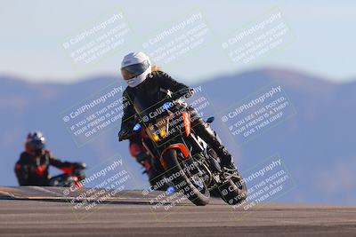 media/Nov-06-2023-Moto Forza (Mon) [[ce023d0744]]/4-Beginner Group/Session 5 (Turn 9)/